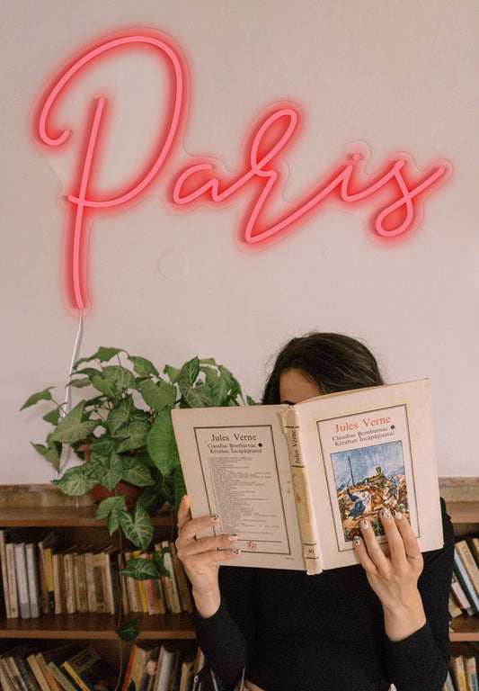 "Paris" Neon Sign